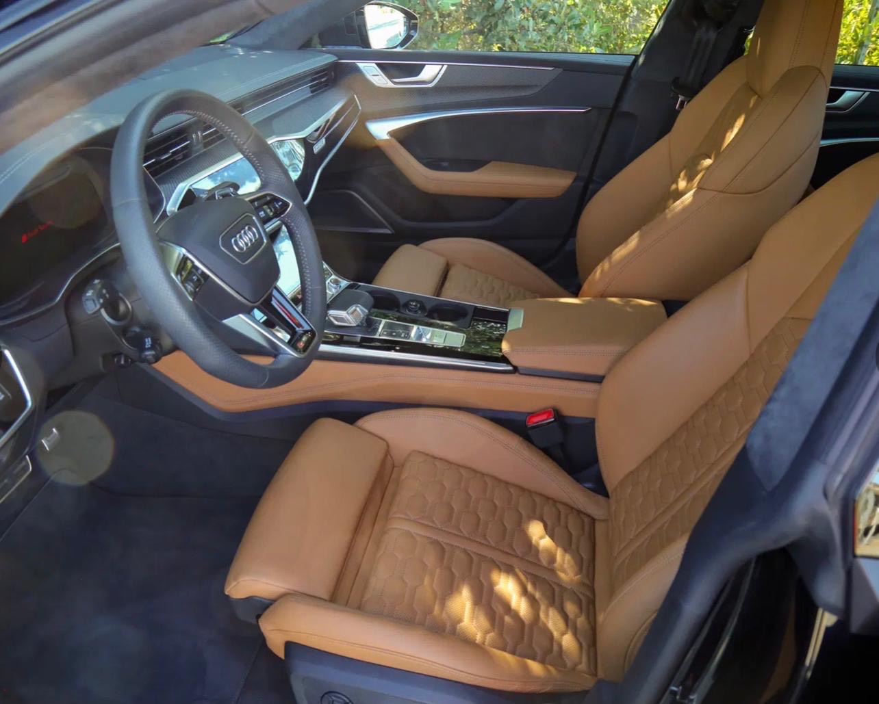 Audi RS7 Sportback  600cv rental in Benidorm, Costa Blanca 4