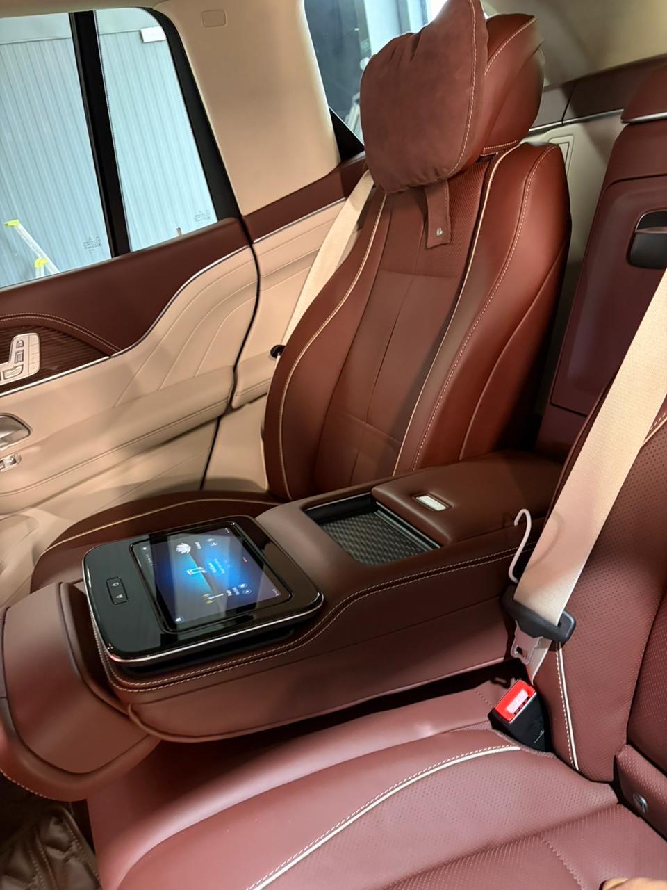2025 Maybach GLS 600 rental in Benidorm, Costa Blanca 5